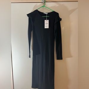 Long sleeve winter dress with tags.